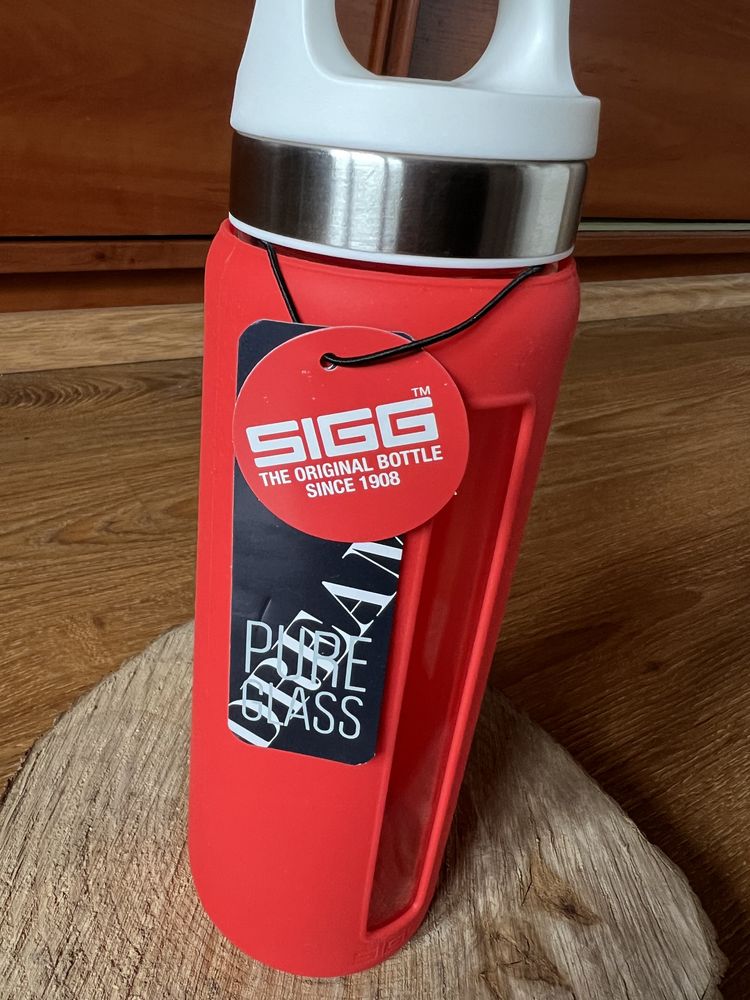 Butelka szklana SIGG Switzerland Dream Scarlet 0,65 l