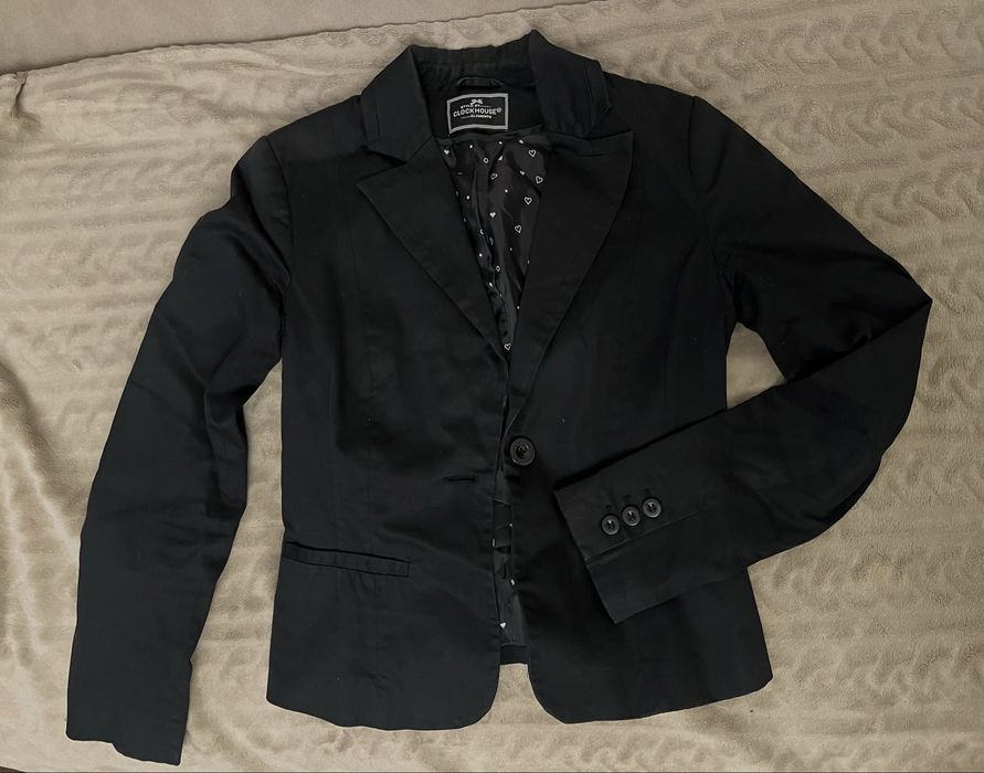 Віддам піджак потребуючим. Жіночий чорний XS-S