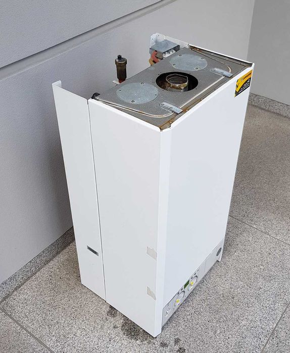 Gazowy kocioł grzewczy Euromaxx Junkers ZWC21-1MFA moc 10/21 KW