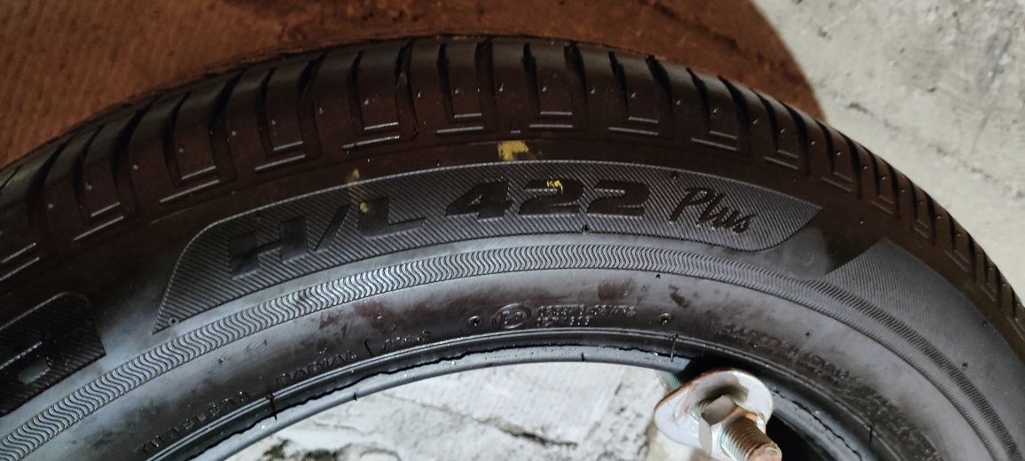 Opony Bridgestone 235/55R18 HL422+ 100H