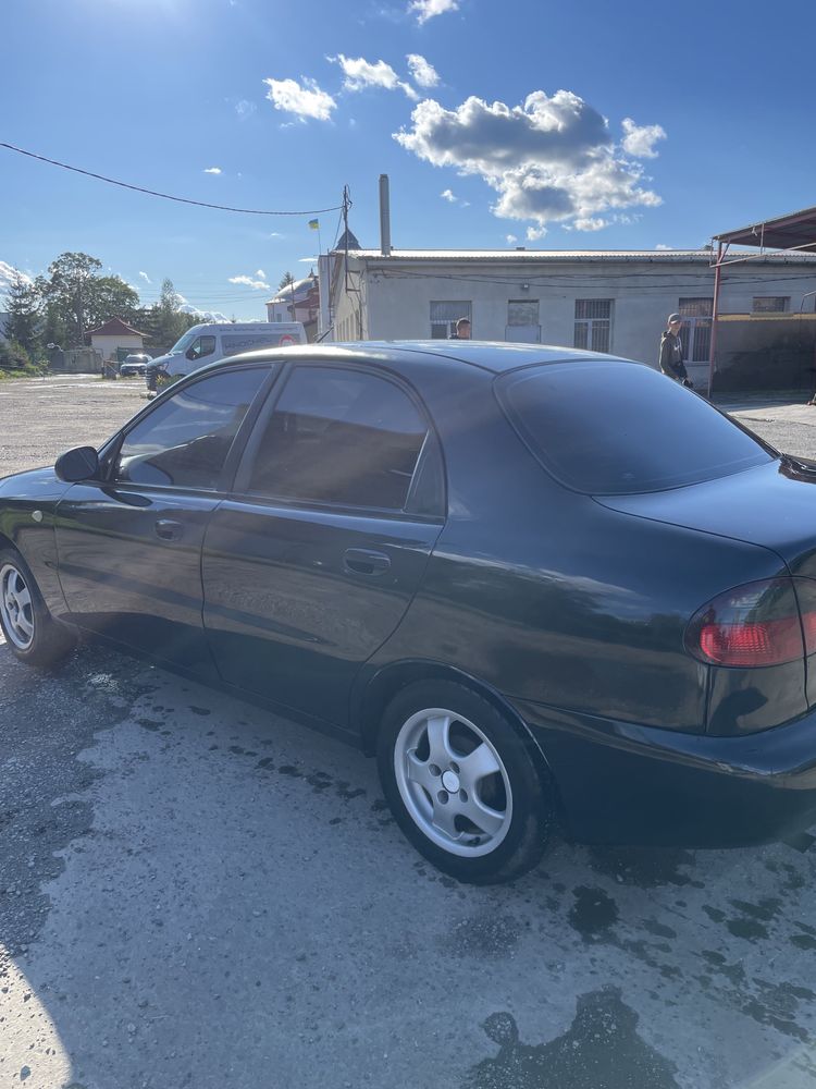 Daewoo lanos 1.5 авто