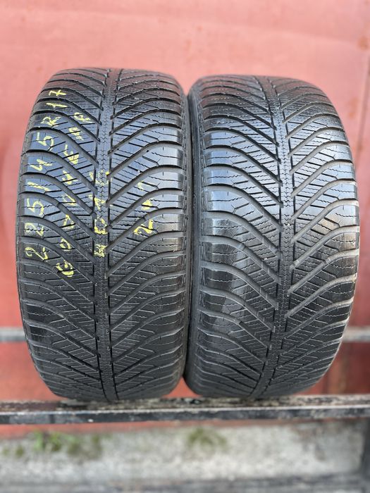 Шини 225/45 r17 Goodyear