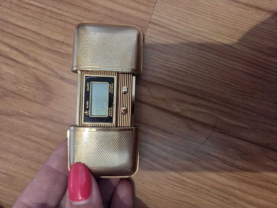 Mały budzik vintage