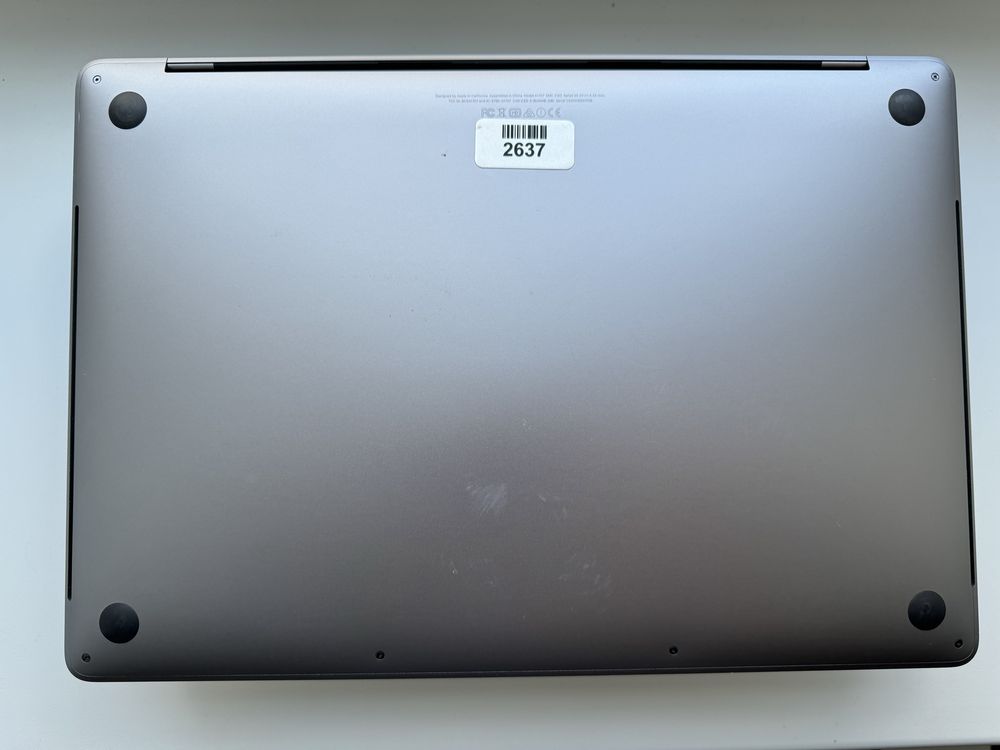 Apple MacBook Pro 15 2017/i7/2.9ghz/16gb/512gb