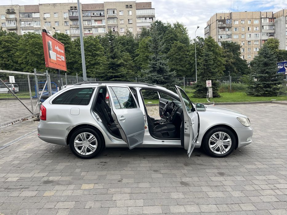 Продам власне аато Шкода Octavia A5