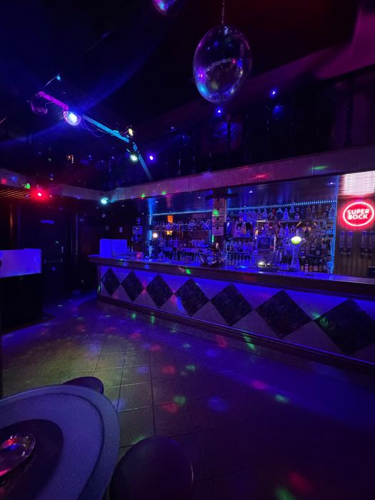 Trespasse de Bar totalmente operacional