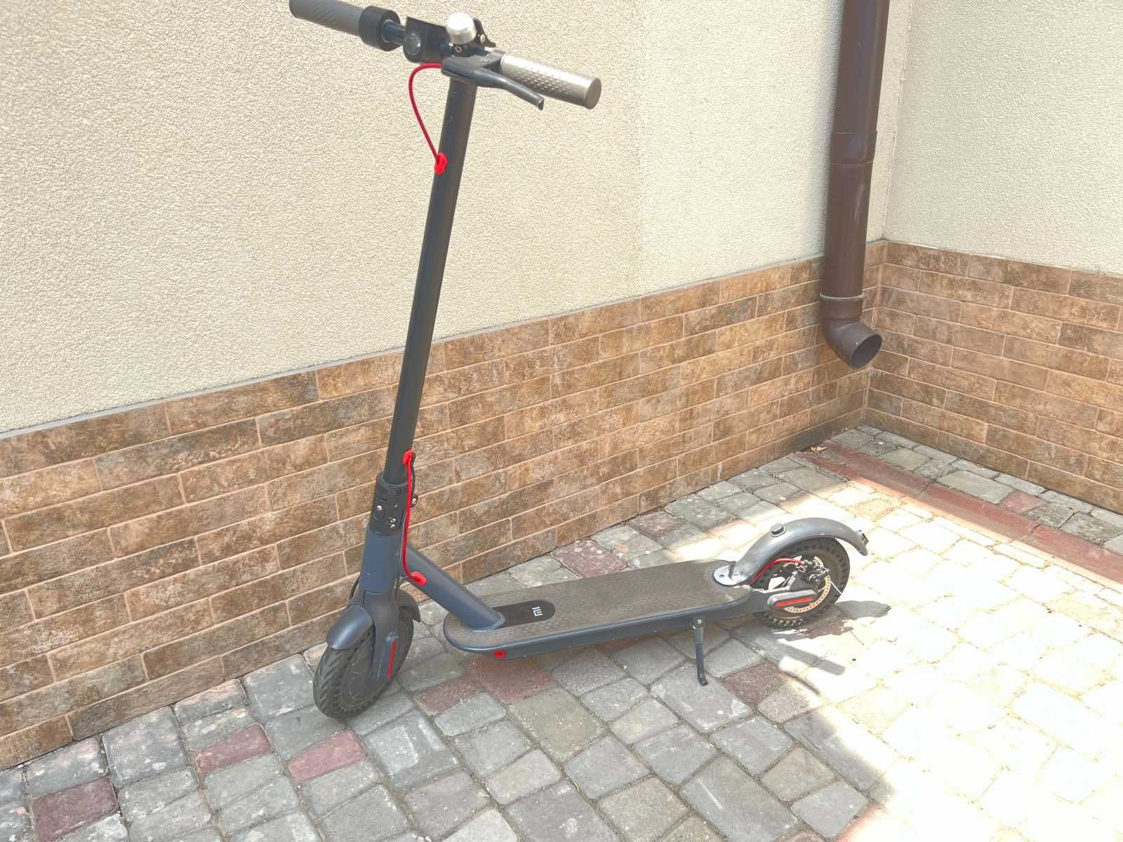 СамокатЕлектросамокат М365 Xiaomi Mi Scooter Essential Чорний