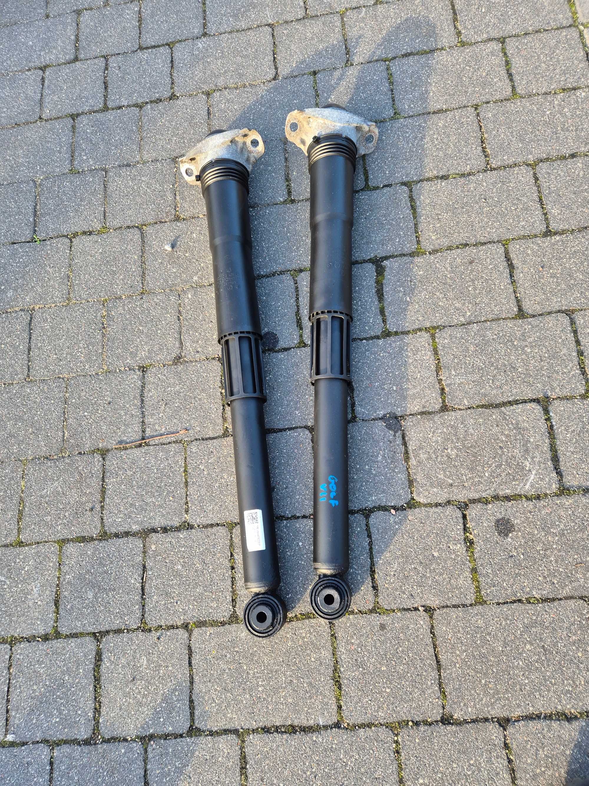vw golf VII kombi amortyzator amortyzatory tył tylne komplet oryginał
