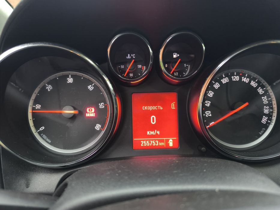 Оpel astra j sports tourer 1.7 cdti