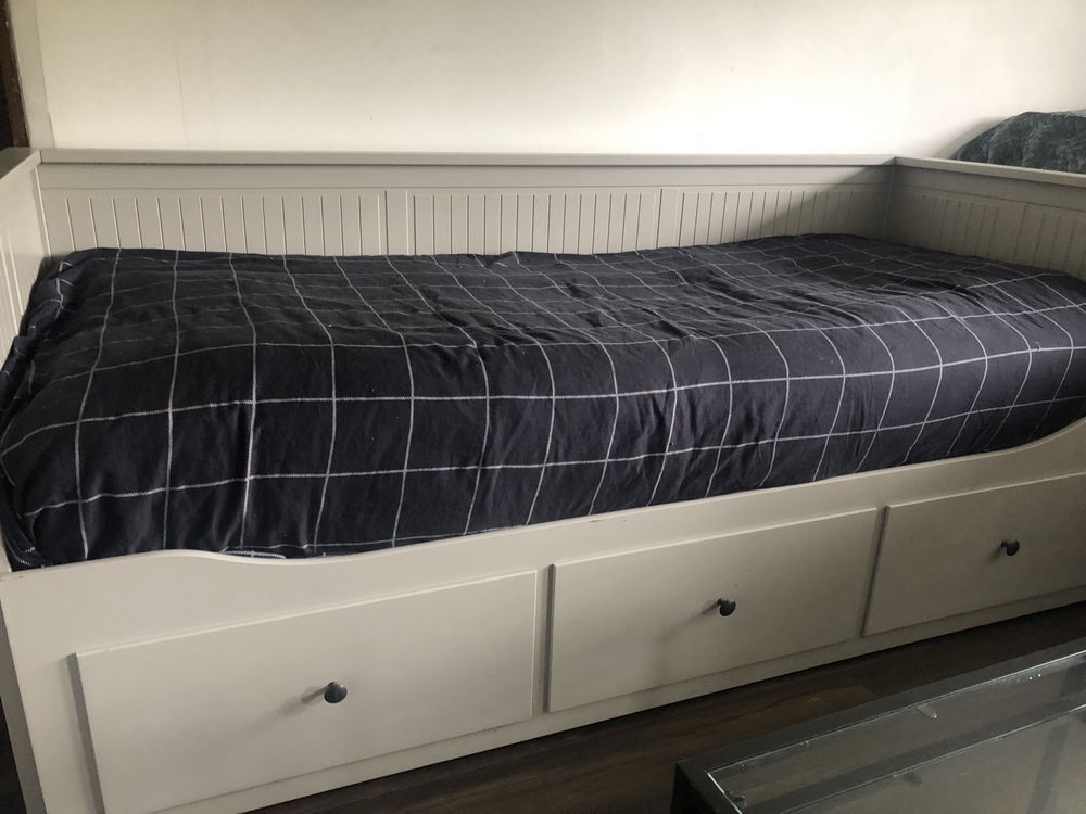 Łóżko ikea hemnes z materacami