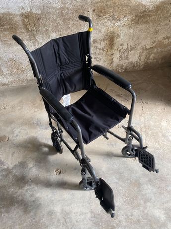 8 Cadeiras de rodas