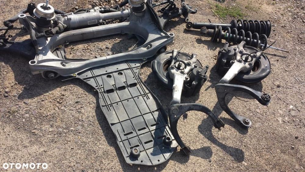 Lexus GS 300 450h 05-13  zwrotnica wahacz mcperson