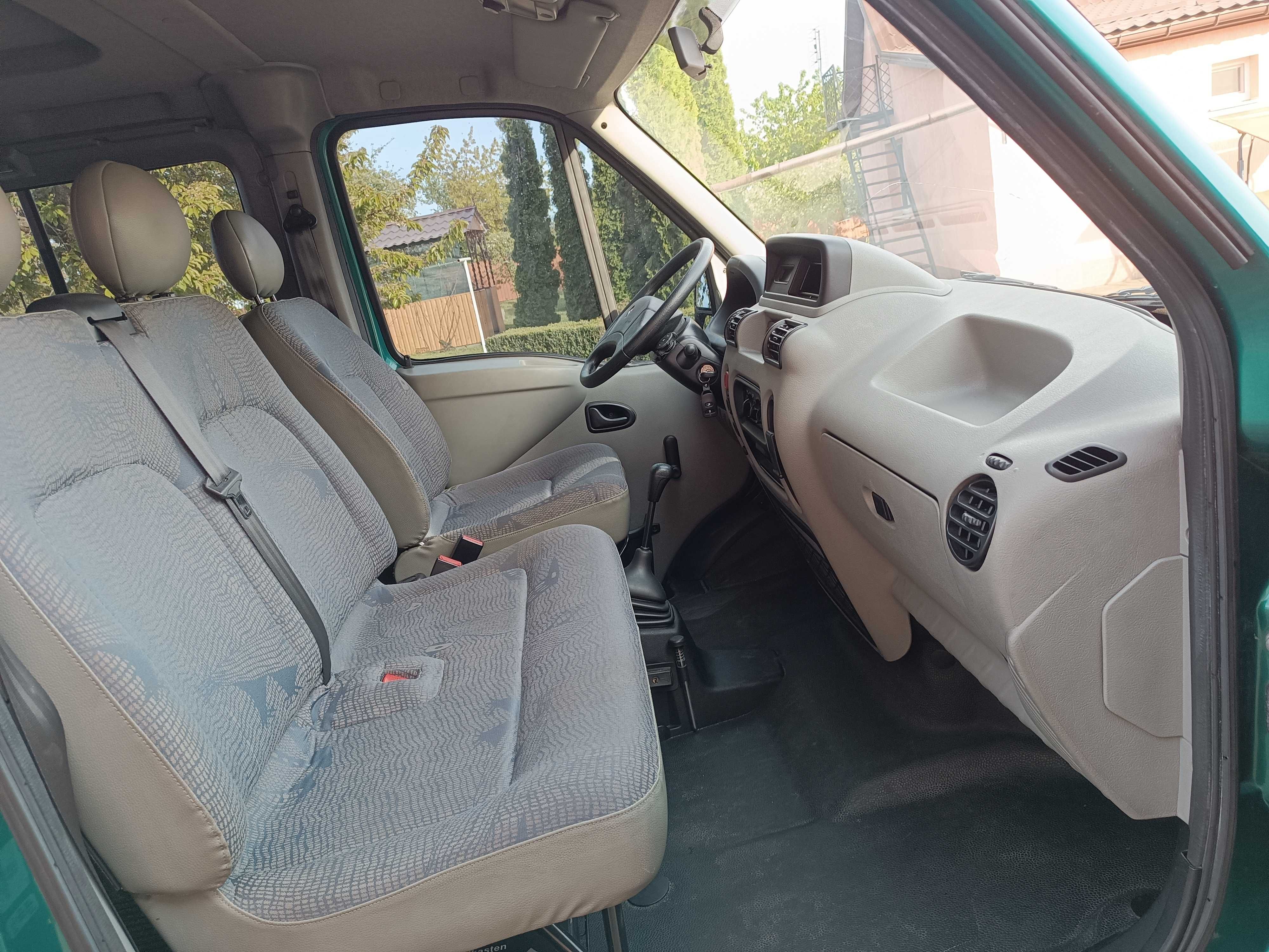 Renault Master II заводской пассажир,9 мест, оригинальный пробег 93 т.