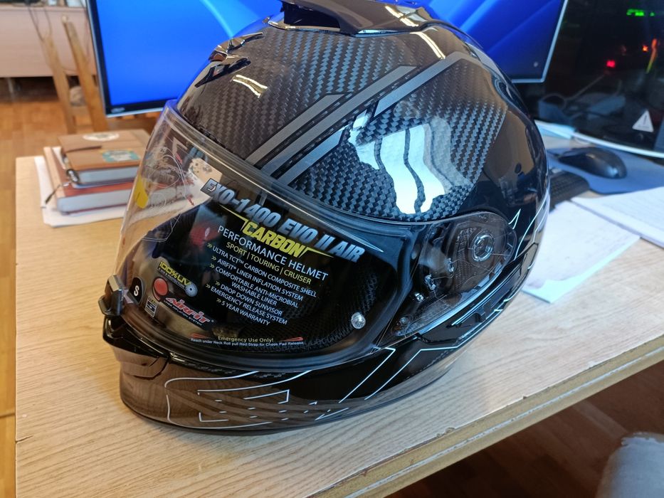 Шолом Scorpion EXO-1400 Evo 2 Carbon Air