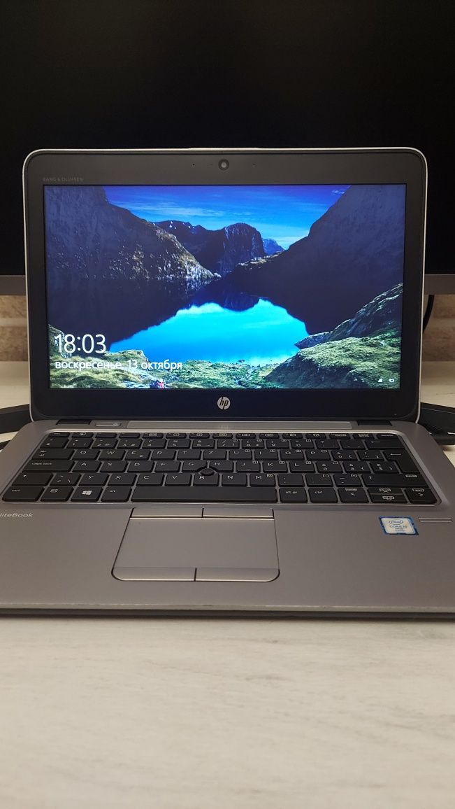 HP 14'1366*768/  Intel i5 - 6300/ SSD / Ddr4 8gb