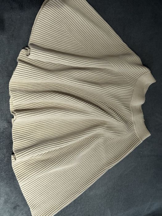 Вʼязана спілниця в рубчик