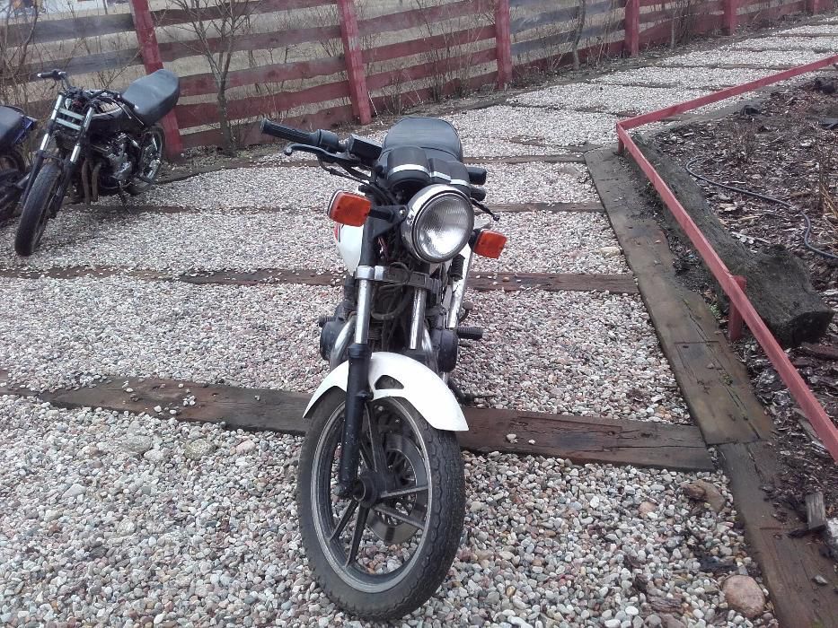 suzuki gsx400 gsx 400 silnik lagi koło felga tarcza wahacz części