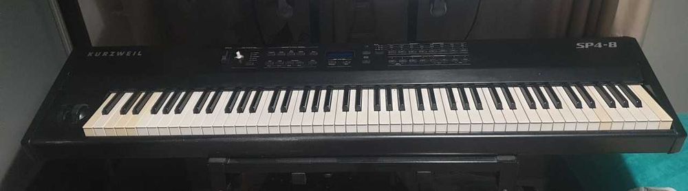 KURZWEIL SP4-8 Stage Piano