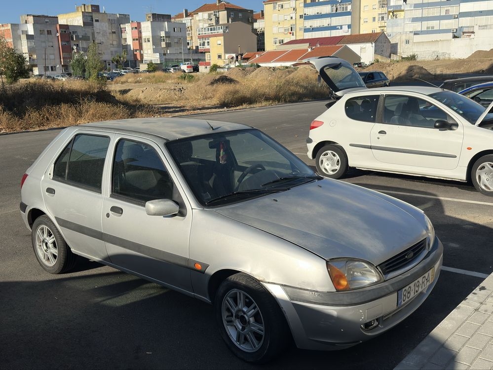 Ford Fiesta 1.25 – Económico, Jovem e Fiável!