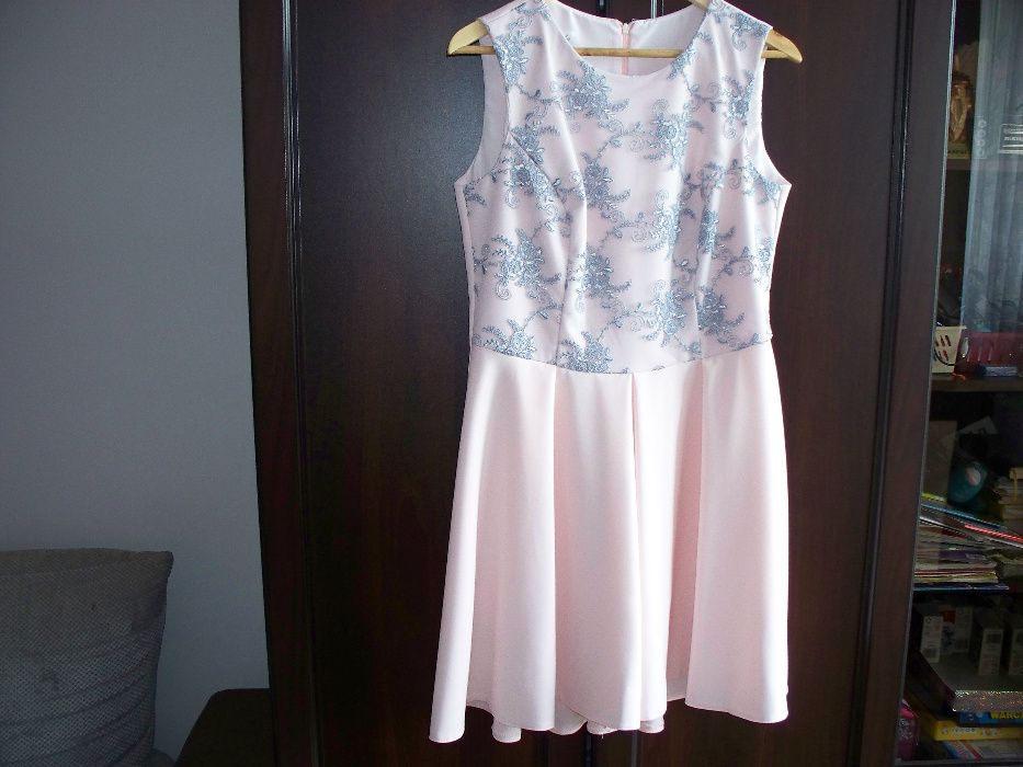 Sukienka rozmiar   42