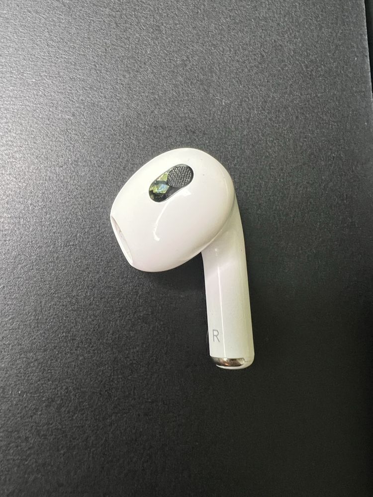 Продаю AirPods 3 ПРАВЫЙ Оригинал АирПодс 3 правий Оригінал