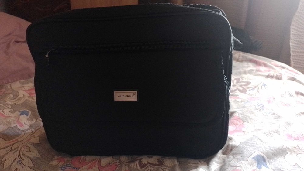 Сумка чоловіча нова в упаковці