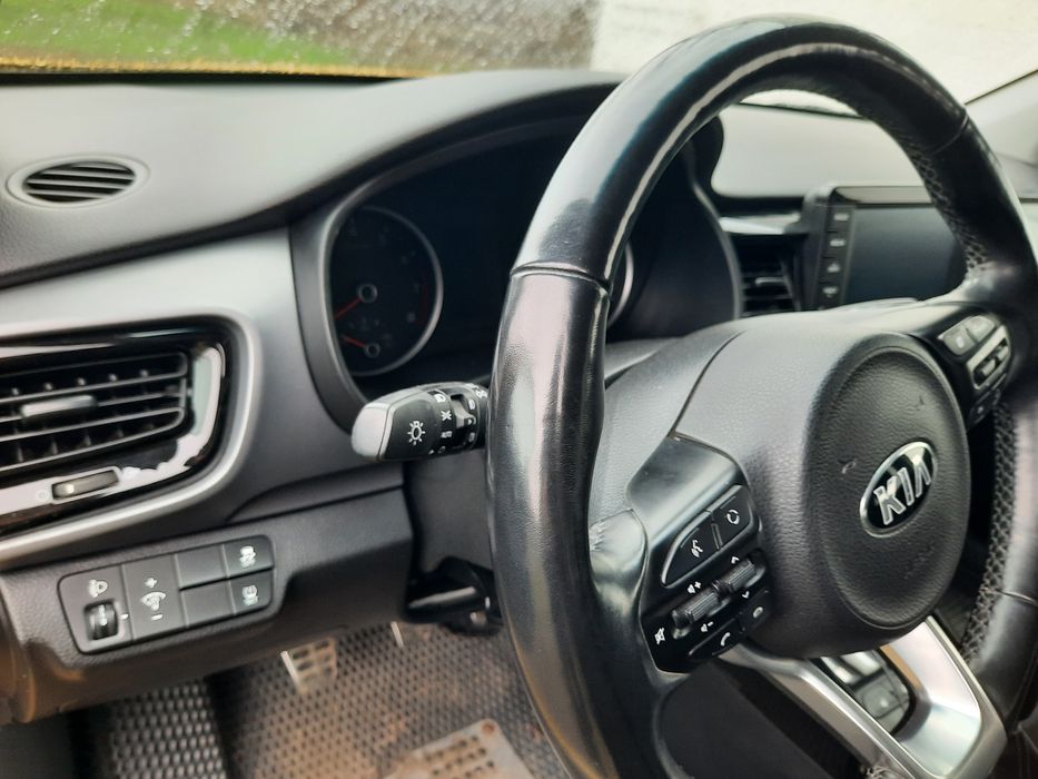 Продам Кіа стонік