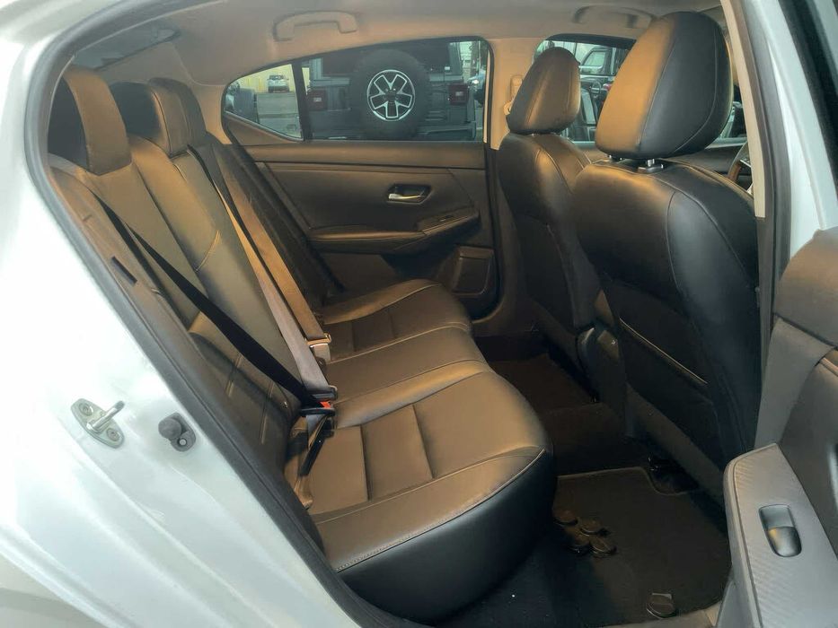 Nissan Sentra SR      2023