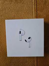 Apple AirPods (3.ª geração)