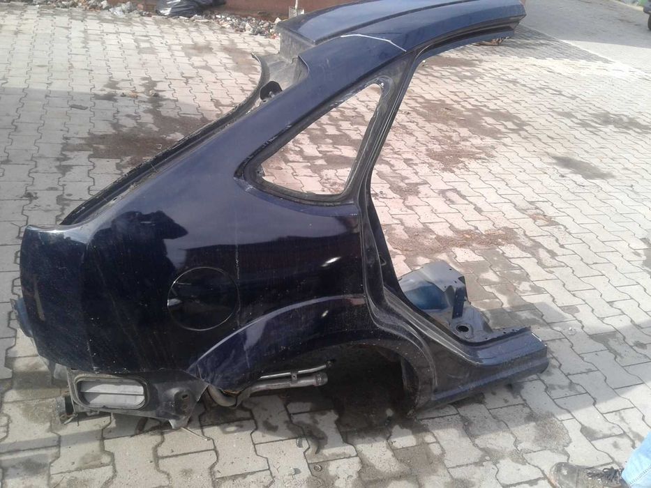 Ford Focus MK2 5D Hathback Ćwiartka Błotnik Prawy Tył Szyba Próg Drzwi