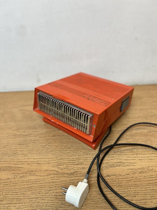 Stara zabytkowa farelka grzejnik farel z prl sprawny