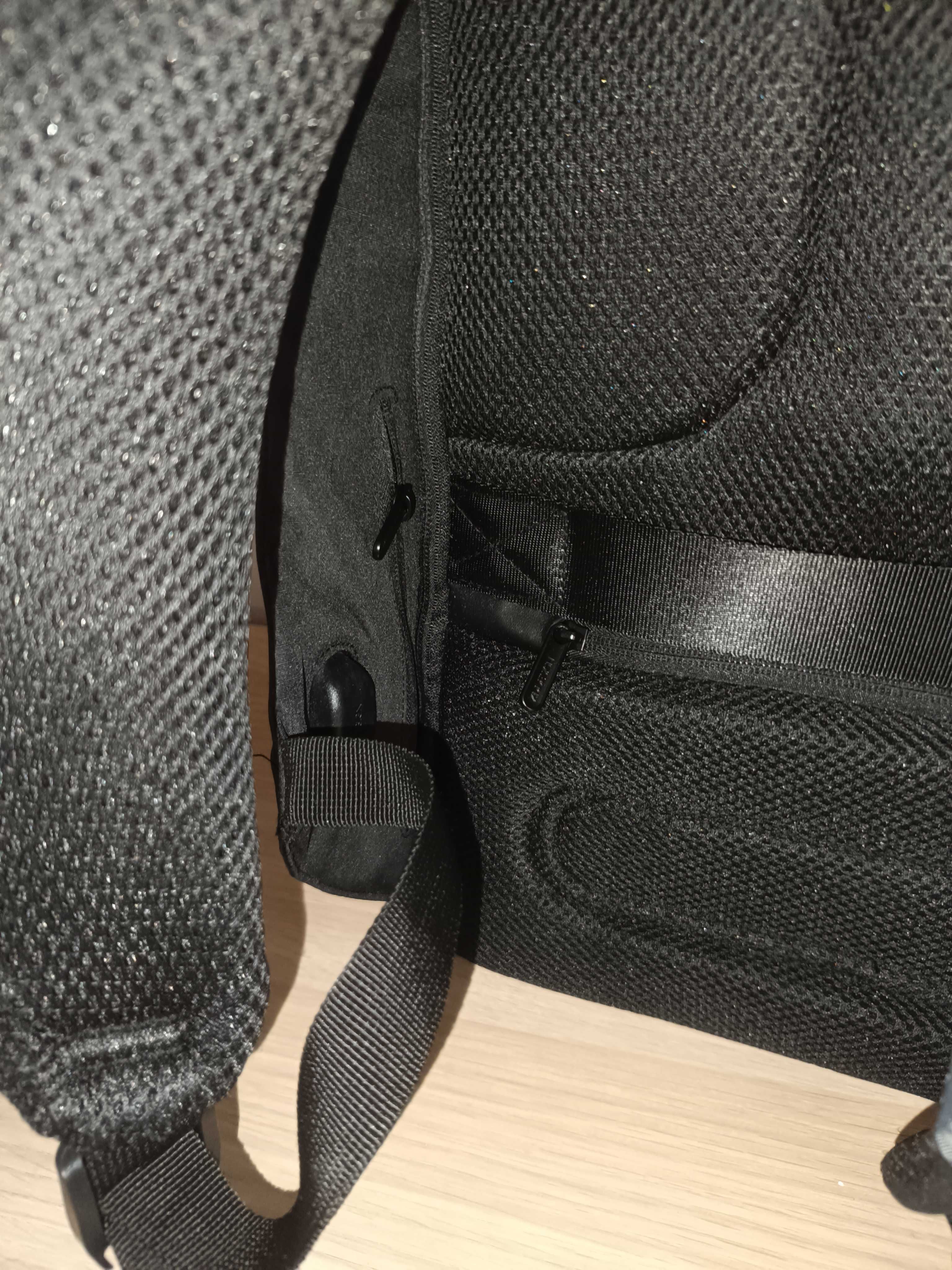 Plecak XD DESIGN na laptopa 17"