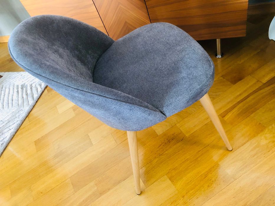 Cadeira de tecido AREA