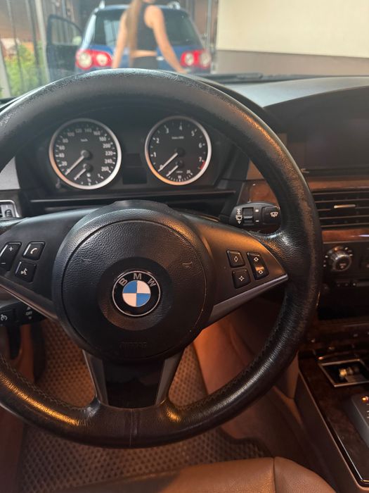 BMW   E60   525i БМВ Е60 2.5 Бензин