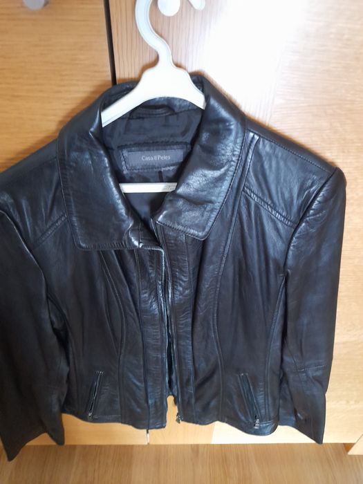 Vendo blusão de pele cor preto