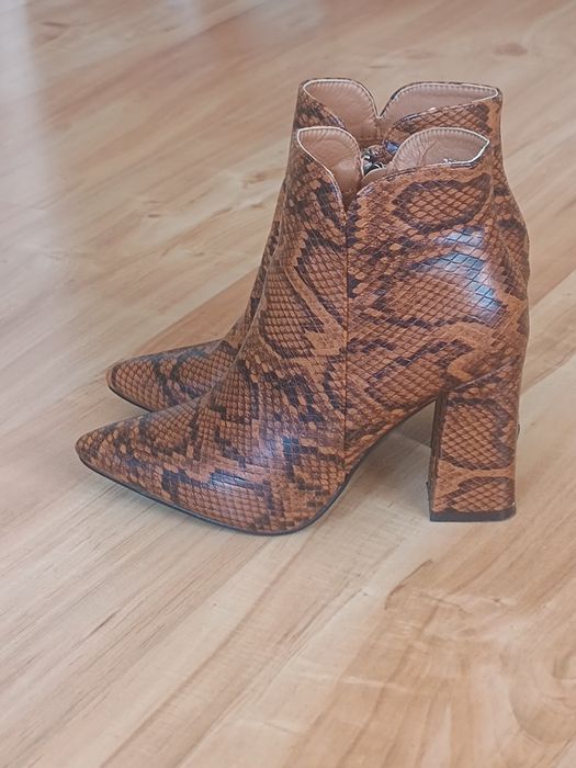 Półbuty botki kozaki Vices 38 na obcasie na zamek ocieplane brązowe