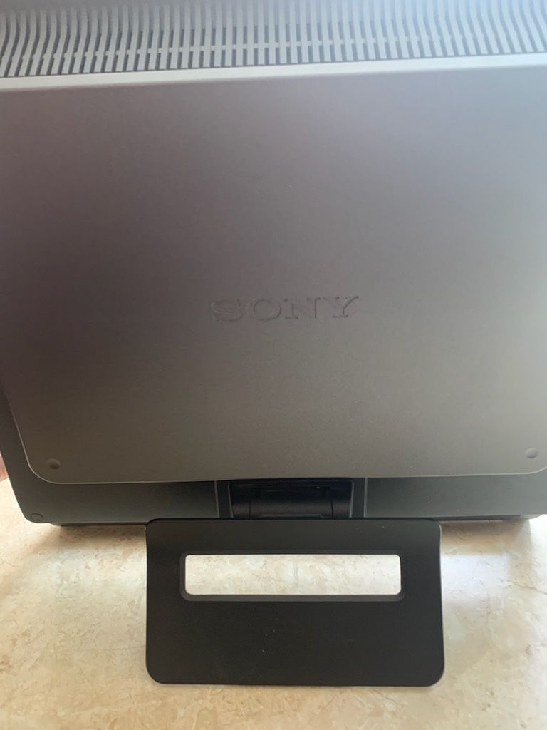 Monitor Sony 17"