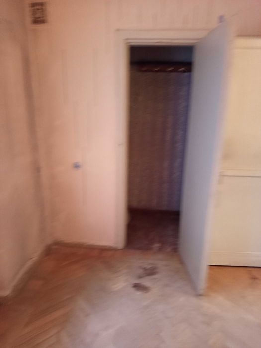 Снижение!!! Продам 2к квартиру метро Масельского Сертификат! Срочно!