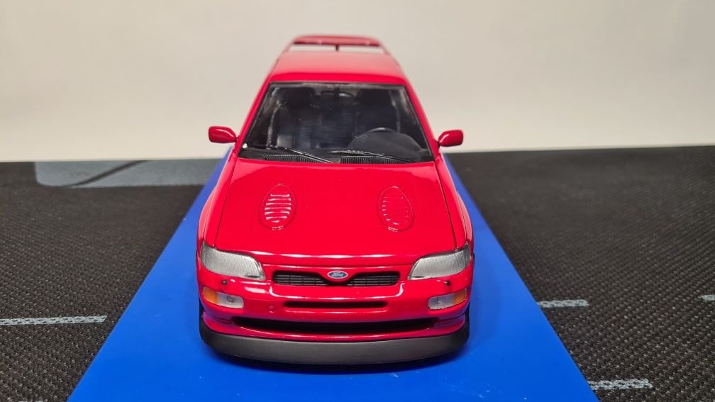 Ford Escort RS Cosworth UTmodels 1 18