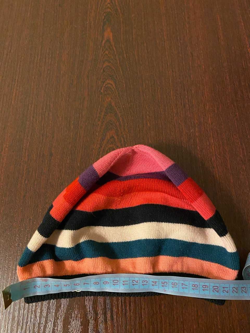 Продам жіночий берет  Lacoste