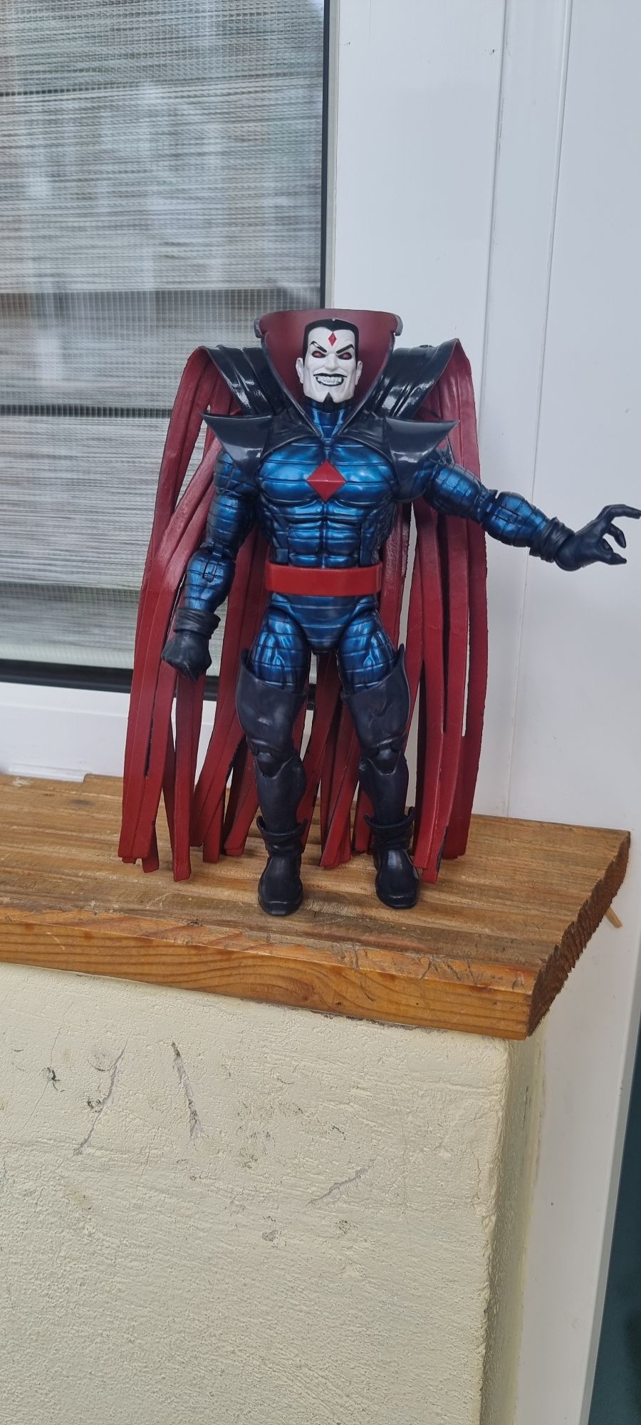 Figurka Mister Sinister wysokości 18 cm