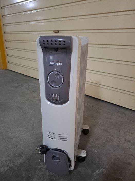 Aquecedor a óleo 2000w
Entrego em mão na zonda de Gualtar.
Não faço en
