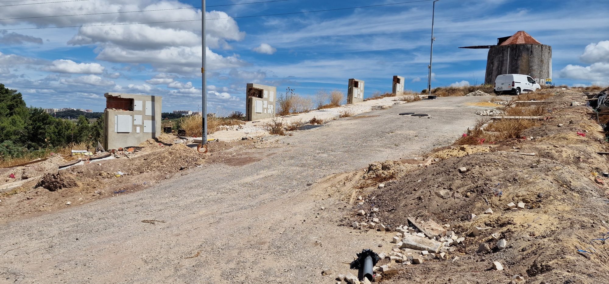 Terreno Vialonga já com projecto.