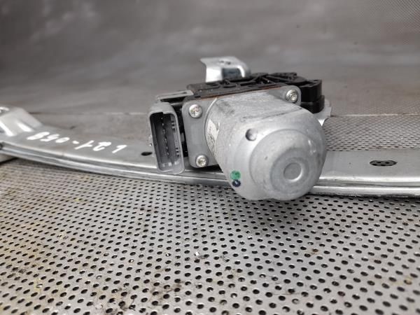 Elevador vidros frente esquerdo CITROËN C3 II (SC_)