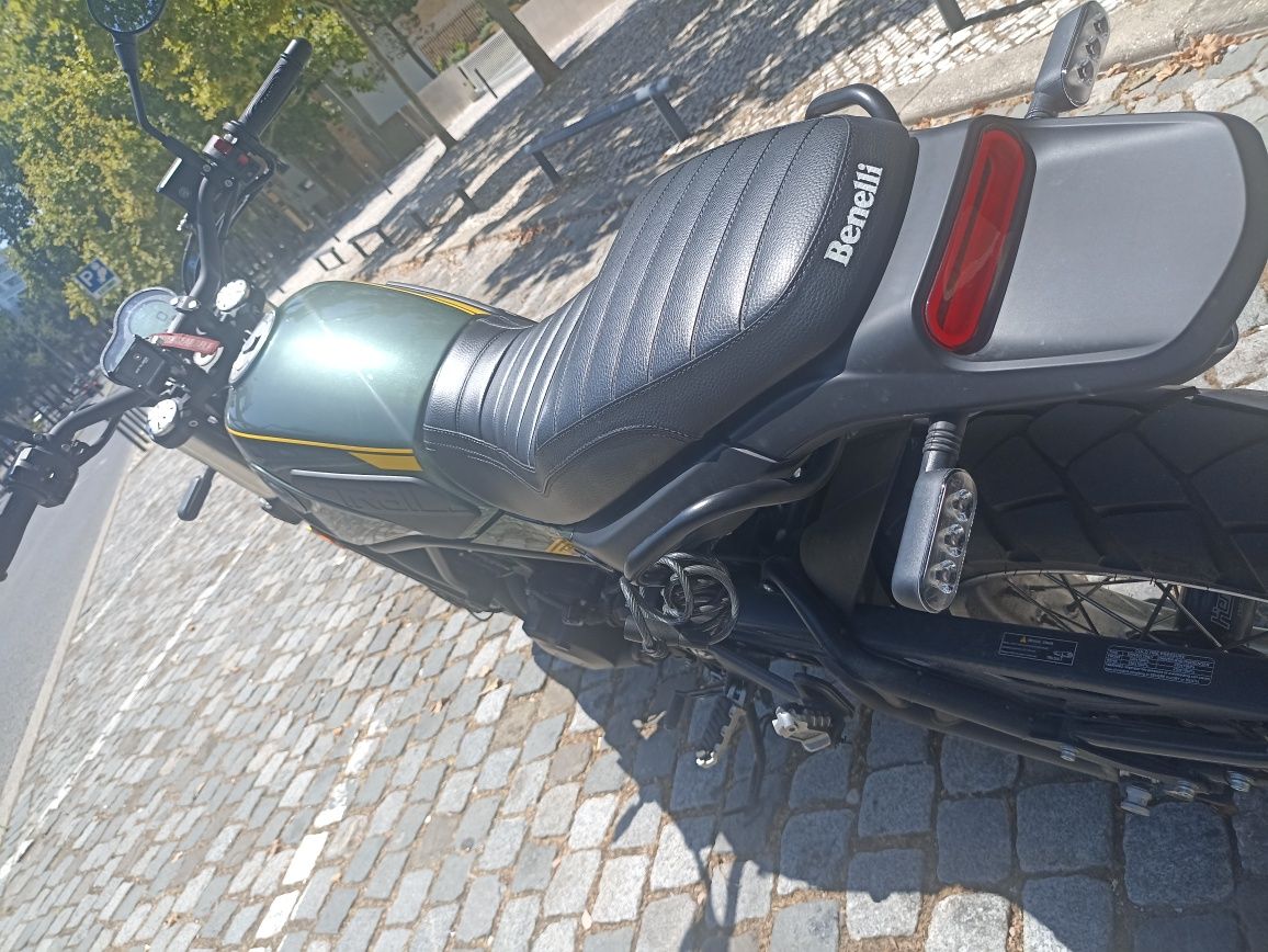 Vendo Benelli Leoncino 500 Trail (carta A2)