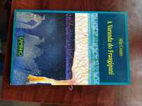 Livro de Mia couto "a varanda de frangipani"