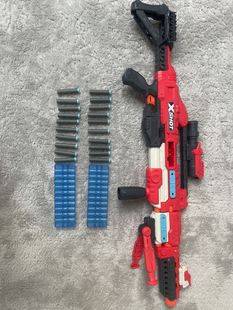Pistolet X-shot.