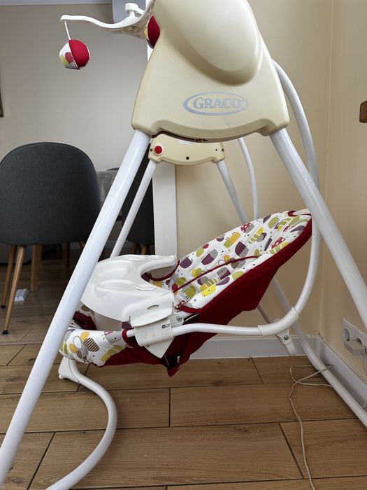 Дитячий стілець гойдалка шезлог Graco