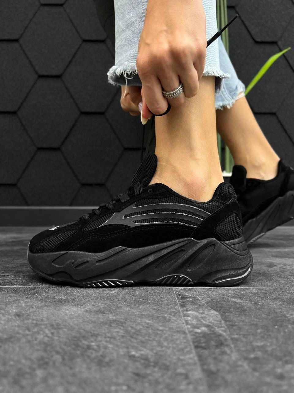 Женские Adidas Yeezy Boost 700, изи буст 700, yezzy boost 700 изи буст