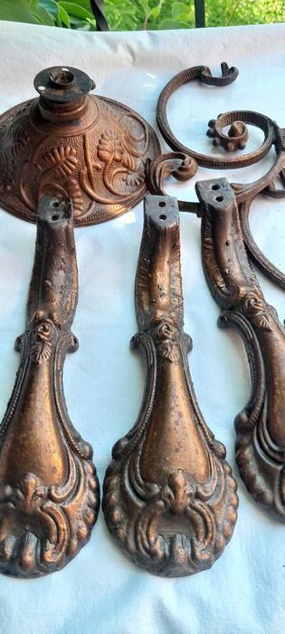 Ozdoby,części z brązu lub mosiądzu